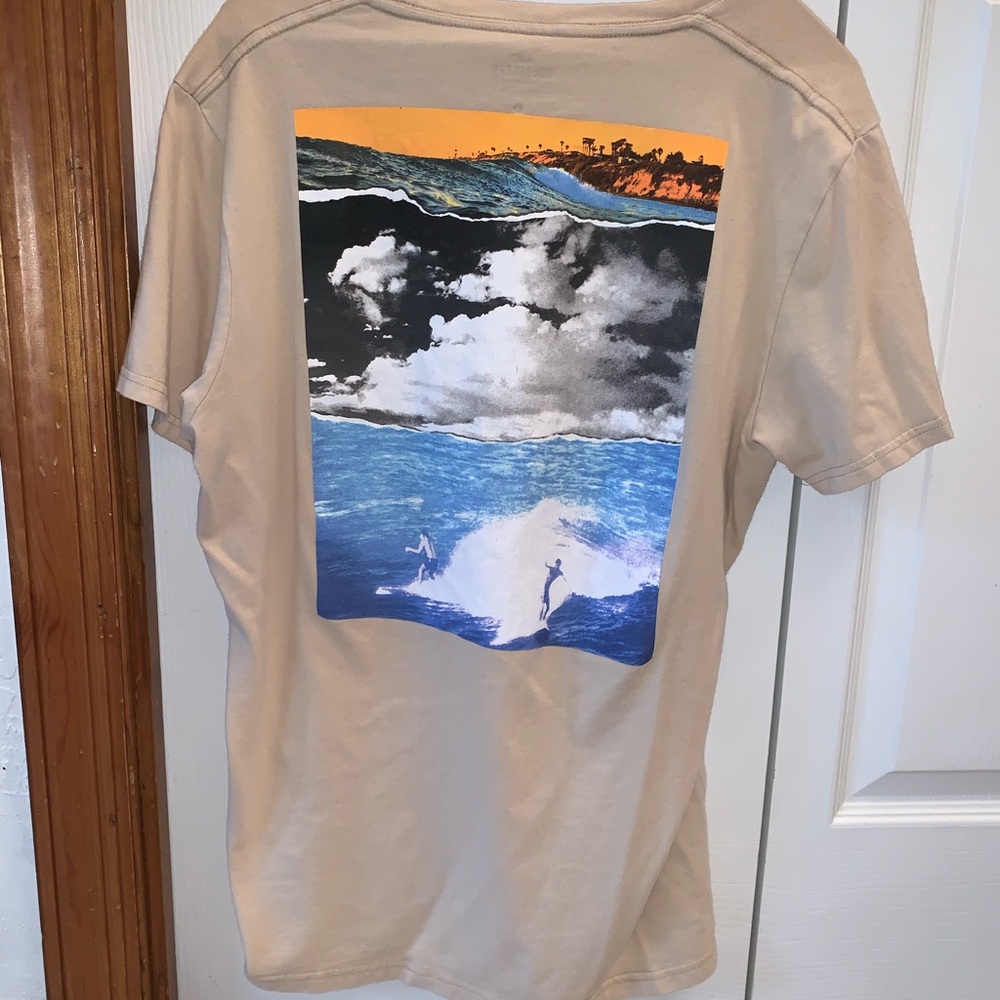 Hollister T shirt